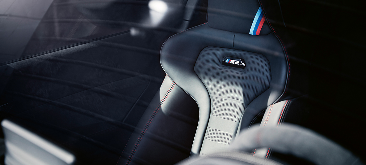 Urheiluistuimet BMW M2 CS Urheiluistuimet BMW M2 CS F87, metalliväri Misano Blue, lähikuva