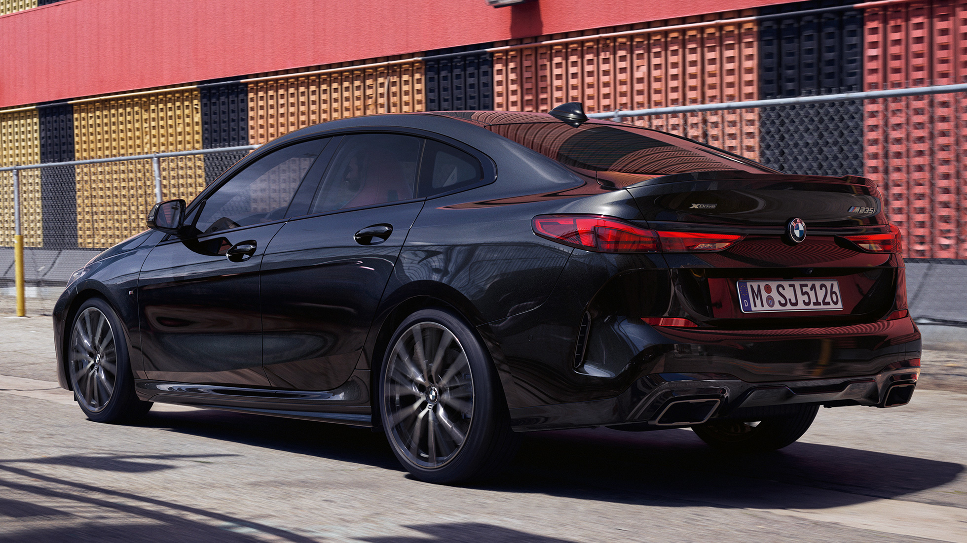 Coupé-linja, BMW M235i xDrive Gran Coupé Coupé-linja, BMW M235i xDrive Gran Coupé 2020 metalliväri Black Sapphire F44, 3/4-sivunäkymä