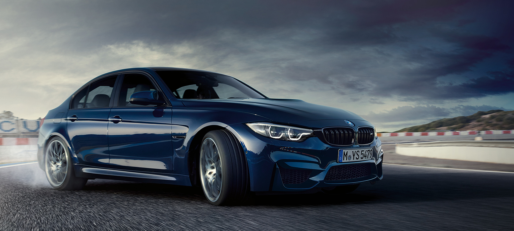 BMW M3 Sedan ajodynamiikka BMW M3 Sedan ajodynamiikka