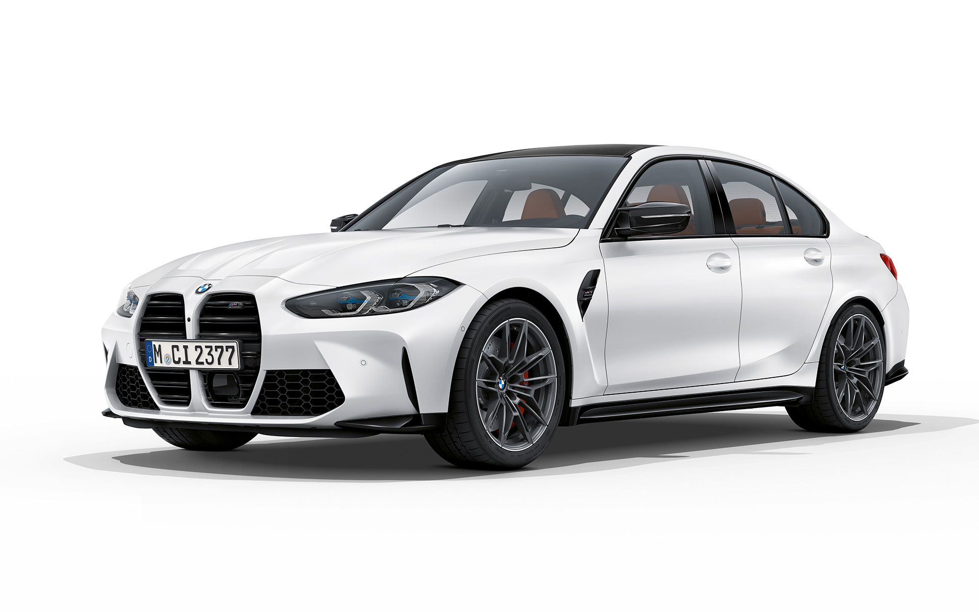 BMW M3 Competition G80 2020 metalliväri Frozen Brilliant White, 3/4-näkymä keulasta