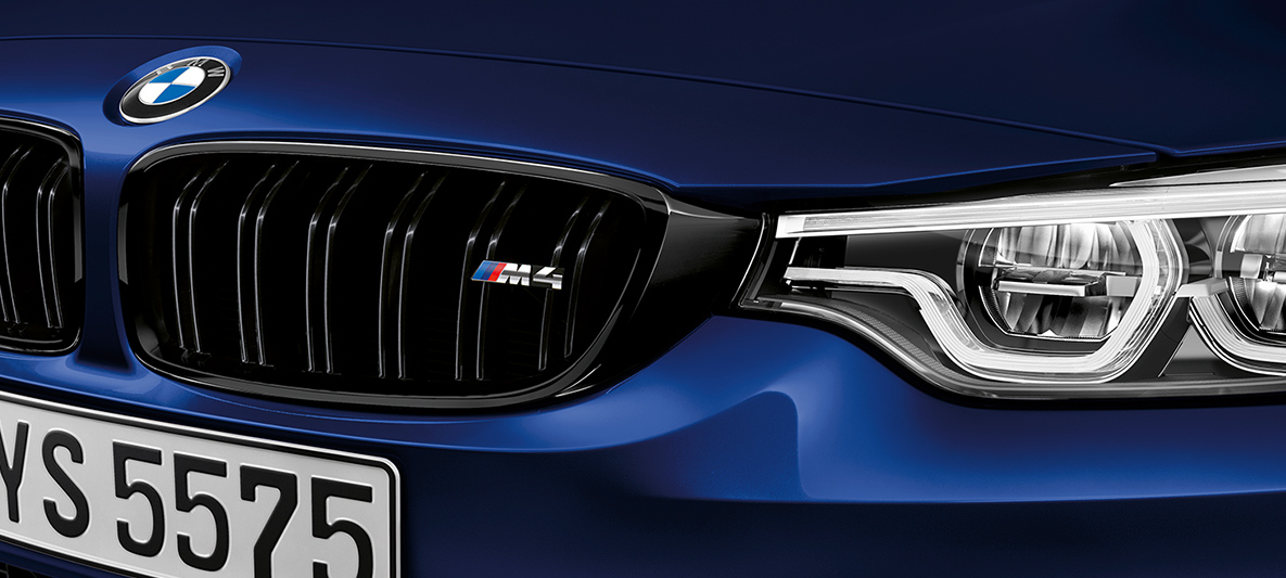 BMW M4 Cabrio M Competition -paketti keula BMW M4 Cabrio M Competition -paketti keula