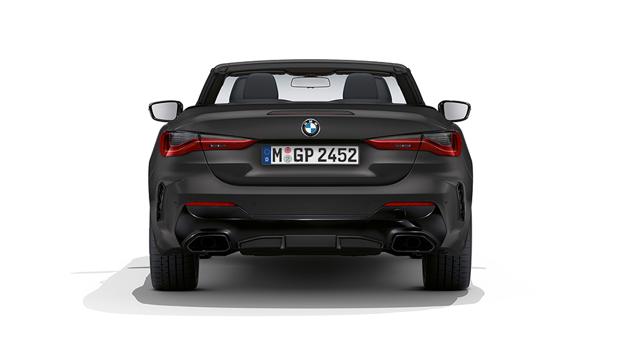 BMW M440i xDrive Cabrio G23 2020 BMW Individual Frozen Deep Grey metalliväri näkymä perästä kangaskatto auki
