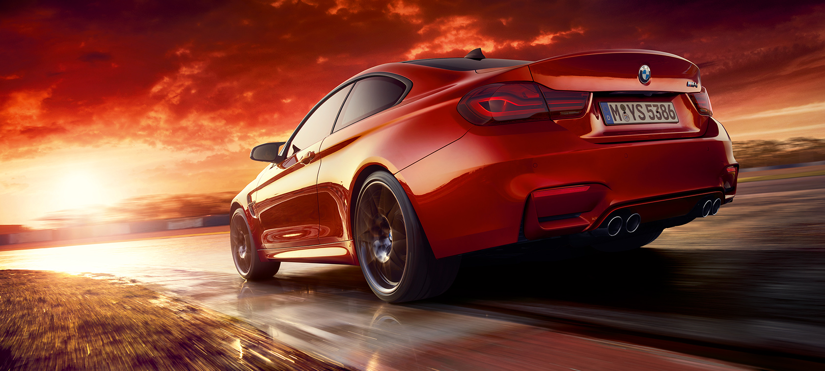 BMW M4 Coupé ihannelinjalla BMW M4 Coupé ihannelinjalla