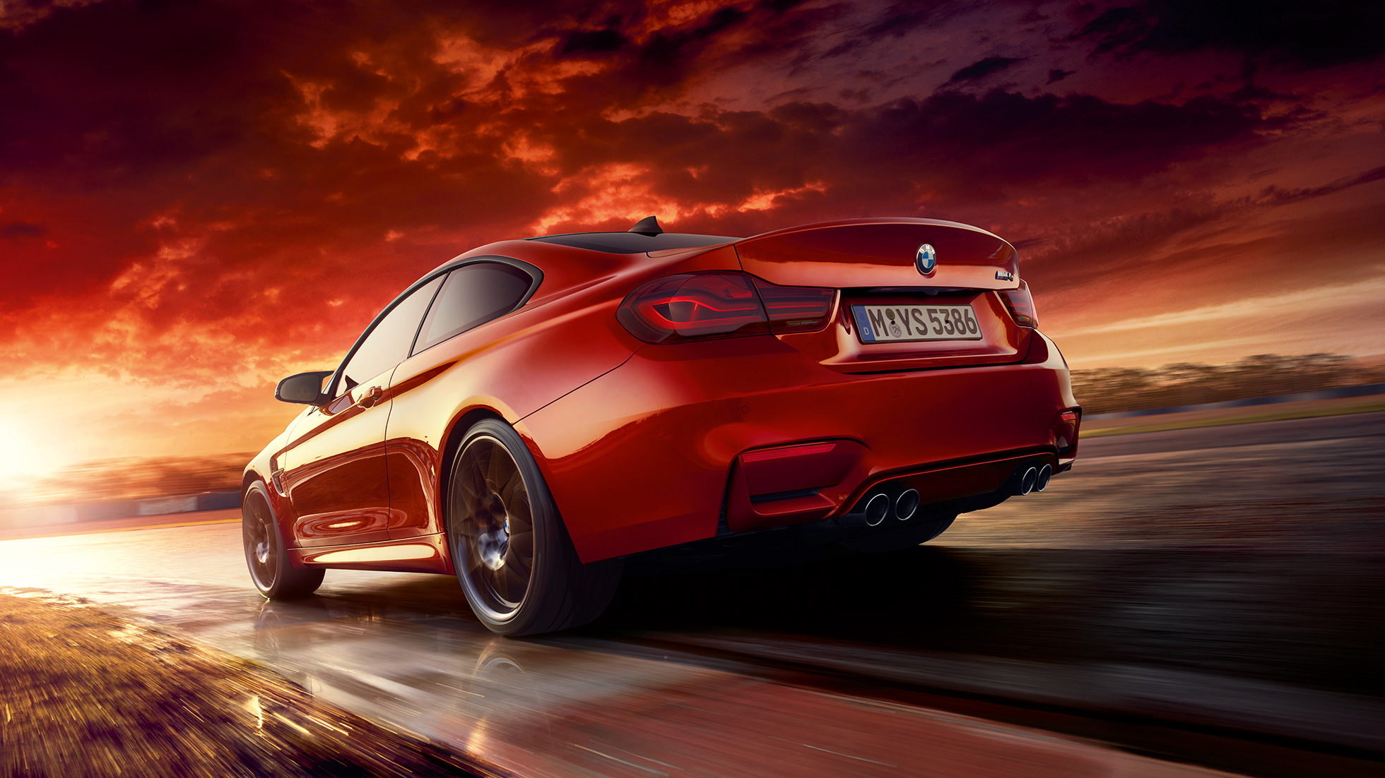 BMW M4 Coupé, näkymä takaosasta BMW M4 Coupé, muotoilu, näkymä takaosasta