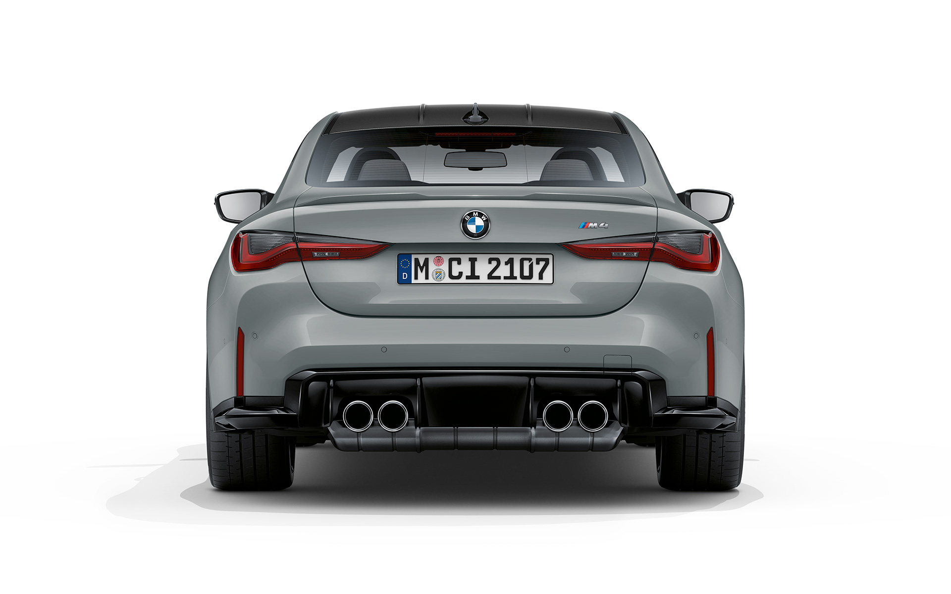 BMW M4 Coupé G82 2020 metalliväri Brooklyn Grey näkymä perästä