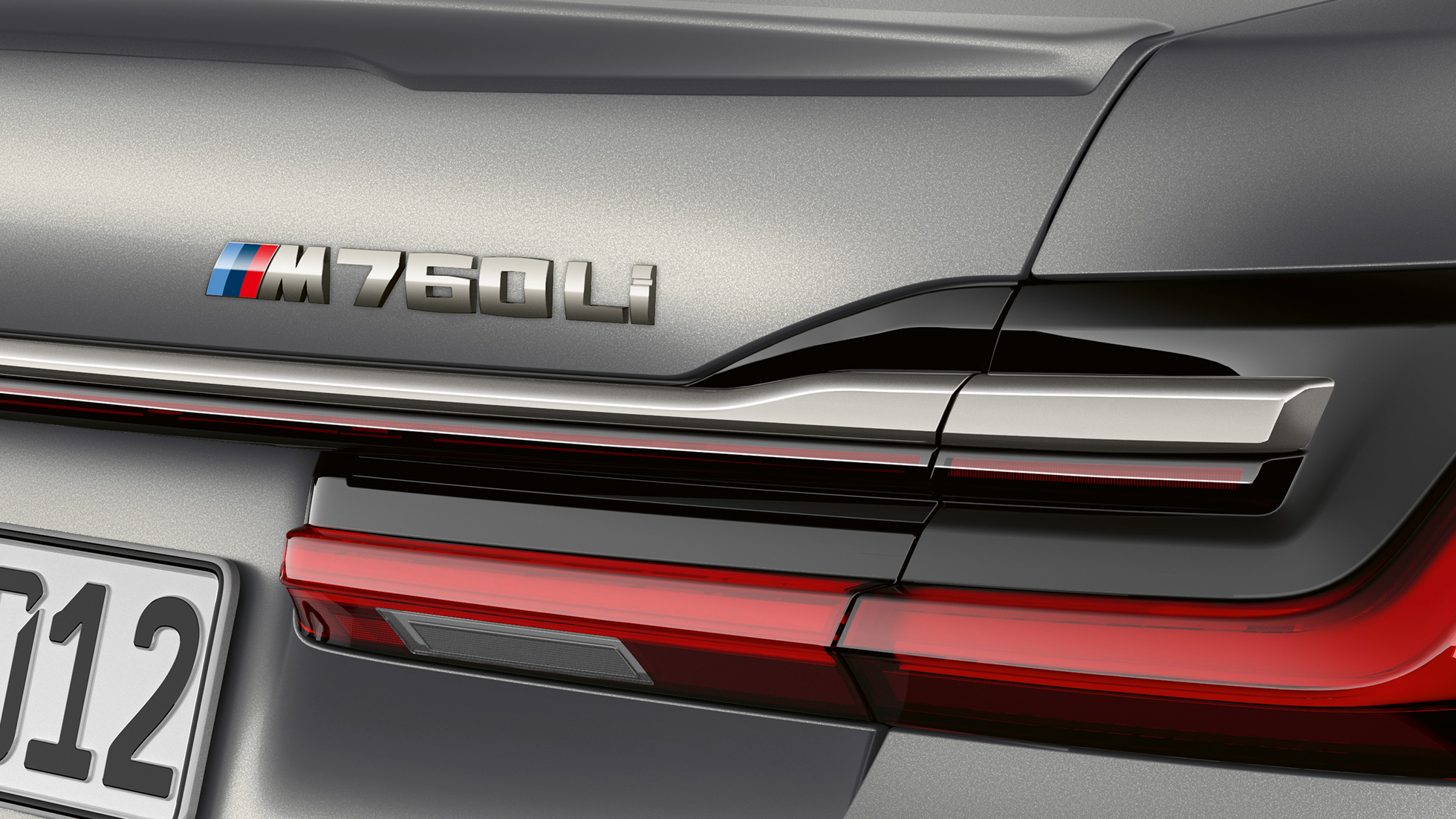 BMW M760Li xDrive Sedan, lähikuva BMW M760Li -merkistä BMW M760Li xDrive Sedan, lähikuva perän BMW M760Li -merkistä