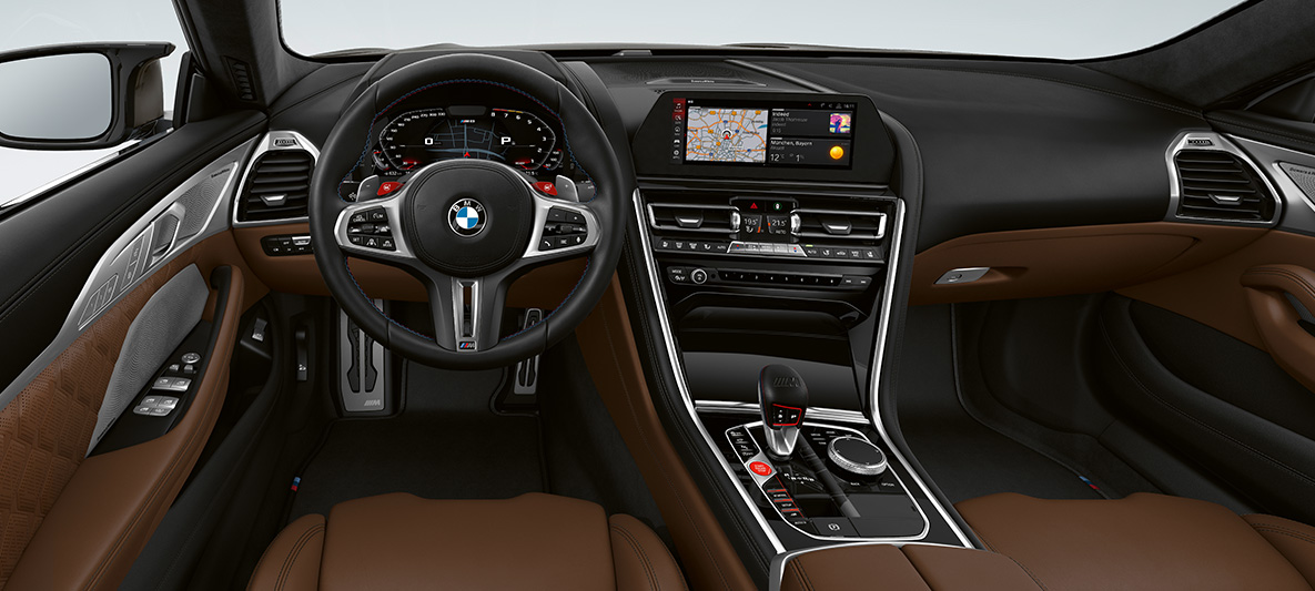 Ohjaamo, BMW M8 Gran Coupé Ohjaamo, BMW M8 Gran Coupé F93 2020, sisätila