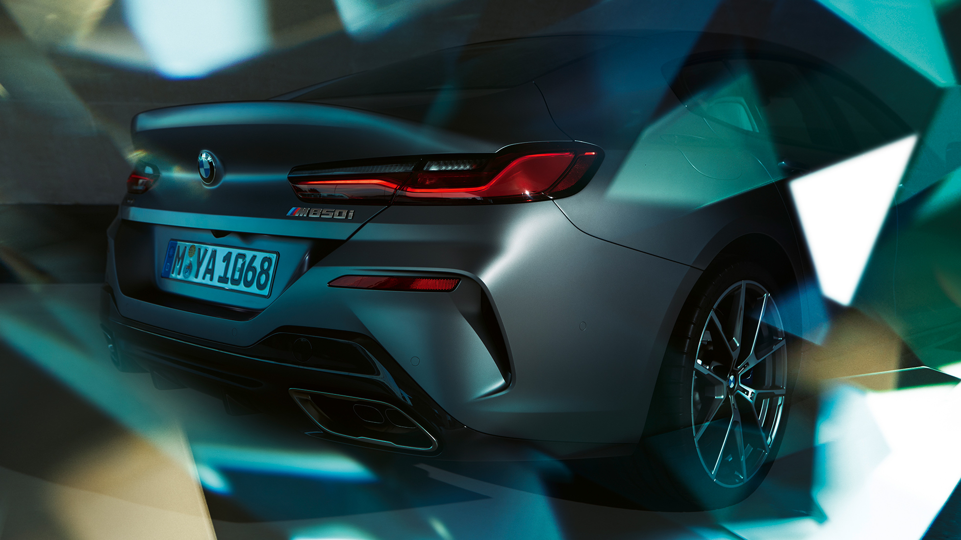 BMW M850i xDrive Gran Coupé, perä, jossa vapaamuotoiset pakoputkenpäät BMW M850i xDrive Gran Coupé, muotoilu, perä, jossa vapaamuotoiset pakoputkenpäät