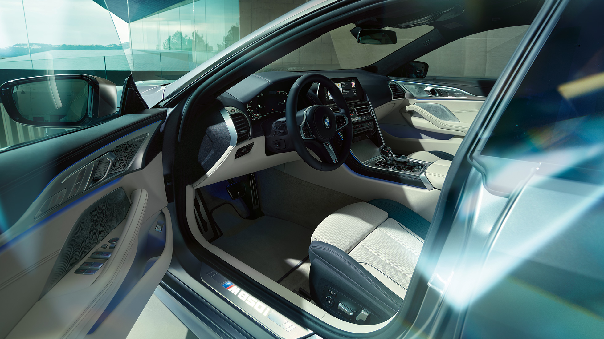 BMW M850i xDrive Gran Coupé, ohjaamo BMW M850i xDrive Gran Coupé, muotoilu, ohjaamo