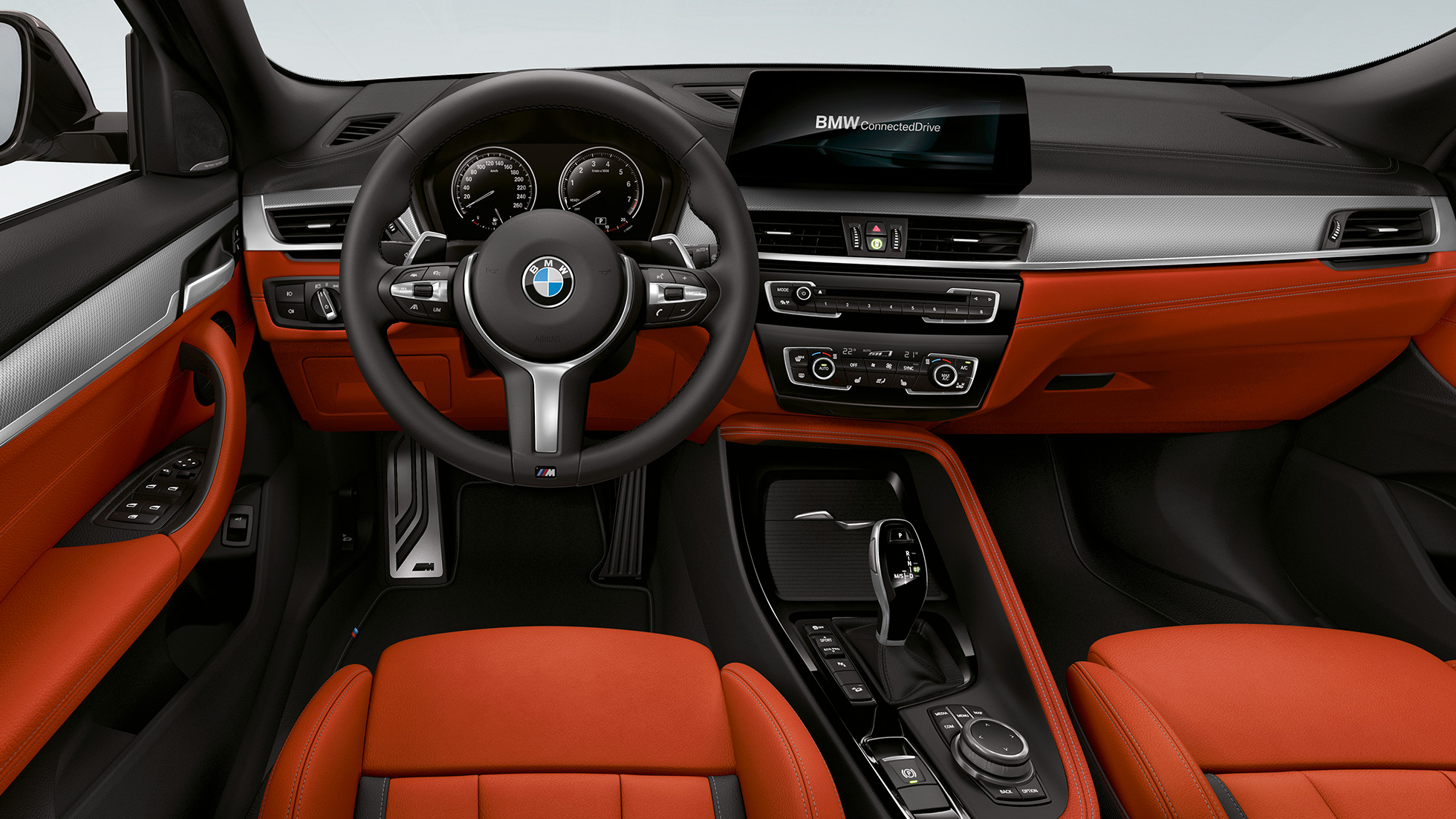 Nahkainen M-ohjauspyörä BMW X2 M35i Nahkainen M-ohjauspyörä BMW X2 M35i F39 sisätila