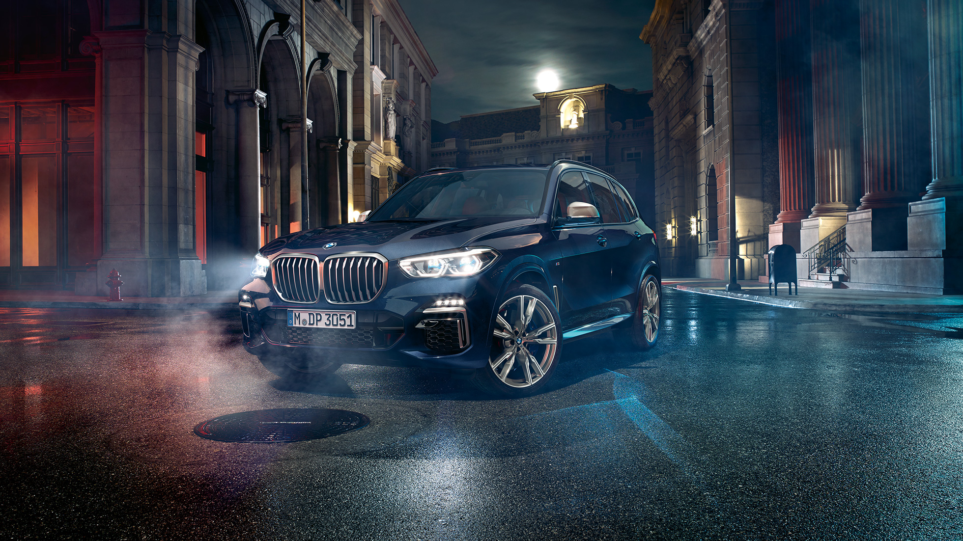 Ulkopuolen muotoilu, BMW X5 M50i ja M50d Ulkopuolen muotoilu, BMW X5 M50i ja M50d G05, 3/4-näkymä keulasta