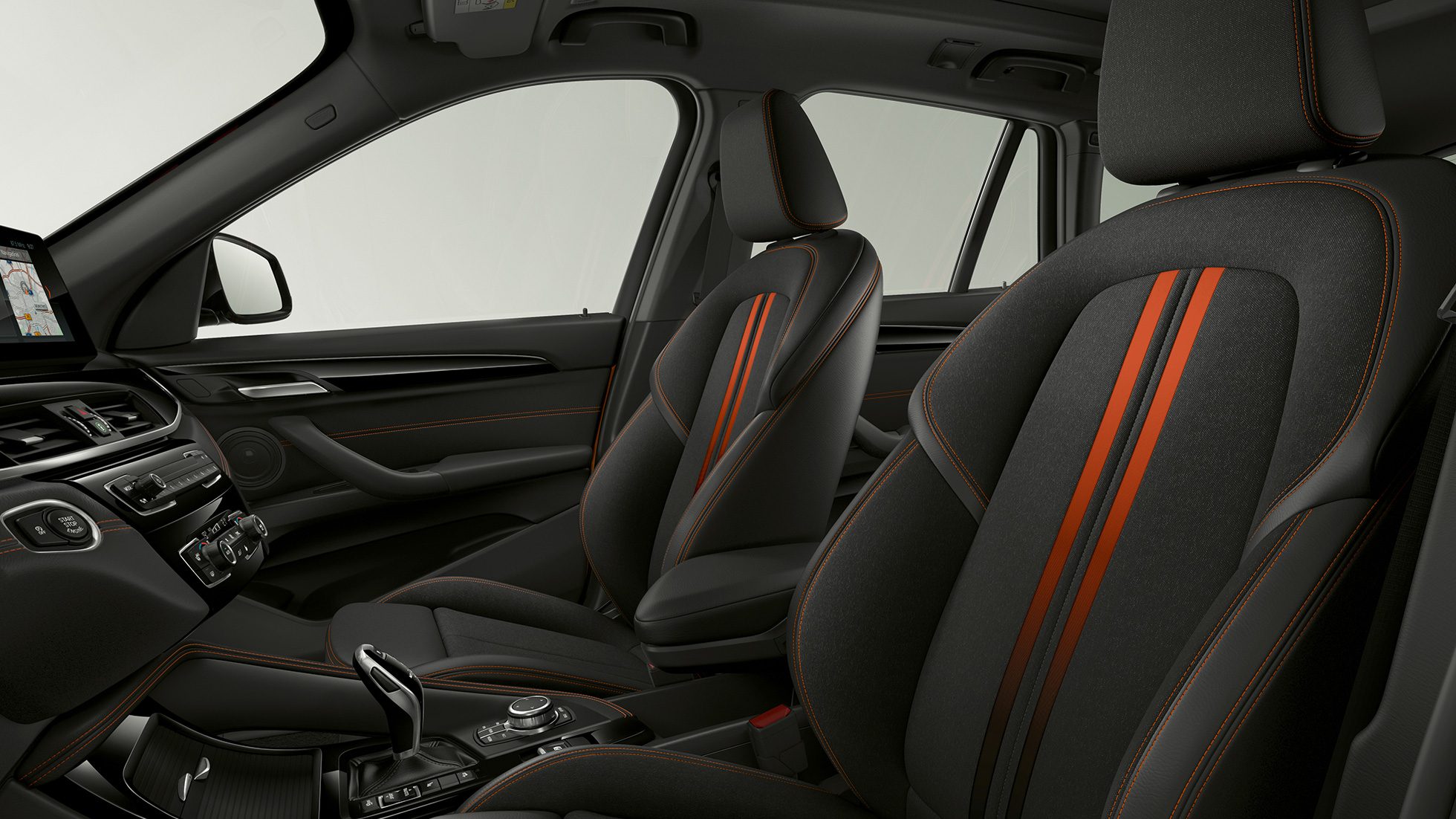 BMW X1, Business Sport, verhoilu. BMW X1, Business Sport, sisätila, kuva verhoilusta.