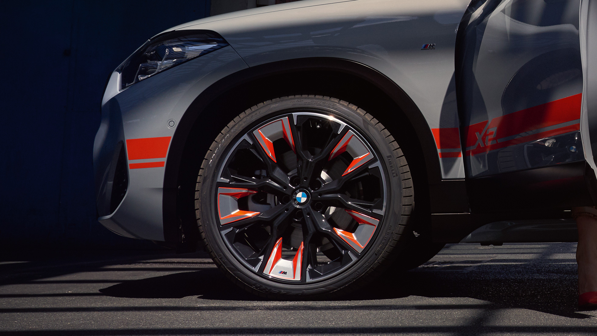 Kevytmetallivanteet BMW X2 2017 F39 BMW X2 2018 F39 metalliväri Galvanic Gold kevytmetallivanteet
