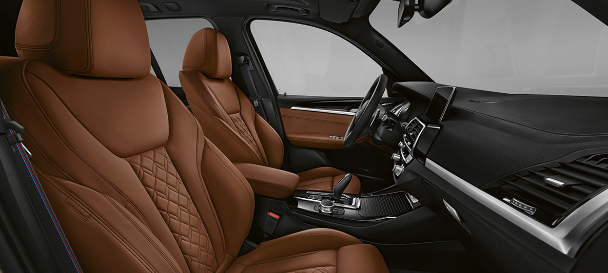 BMW X3, laajennettu BMW Individual -nahkaverhoilu Merino Fine-grain värinä Tartufo BMW X3, laajennettu BMW Individual -nahkaverhoilu Merino Fine-grain värinä Tartufo