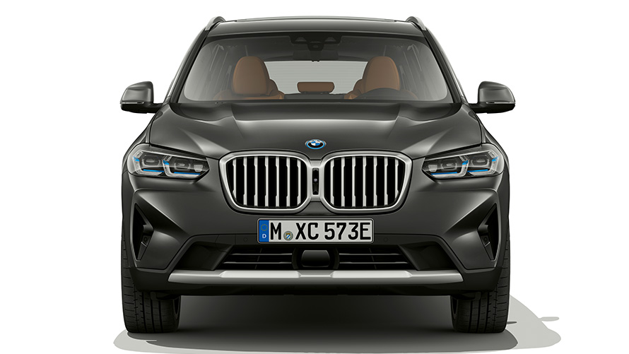 BMW X3 G01 Sophisto Grey, keulan muotoilu 2021 BMW X3 G01 Sophisto Grey, lähikuva keulan muotoilusta 2021