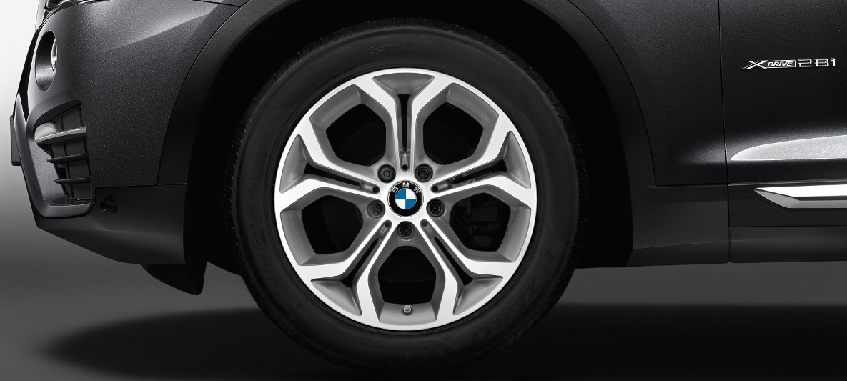 BMW X4 Business xLine 18 tuuman kevytmetallivanteet Y-spoke 607 BMW X4 Business xLine 18 tuuman kevytmetallivanteet Y-spoke 607