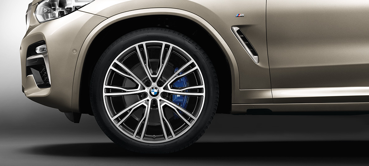 21" BMW Individual -kevytmetallivanteet V-spoke 726 I, BMW X4 21" BMW Individual -kevytmetallivanteet V-spoke 726 I alumiinivanteet, BMW X4 G02 2018 metalliväri Sunstone, sivunäkymä