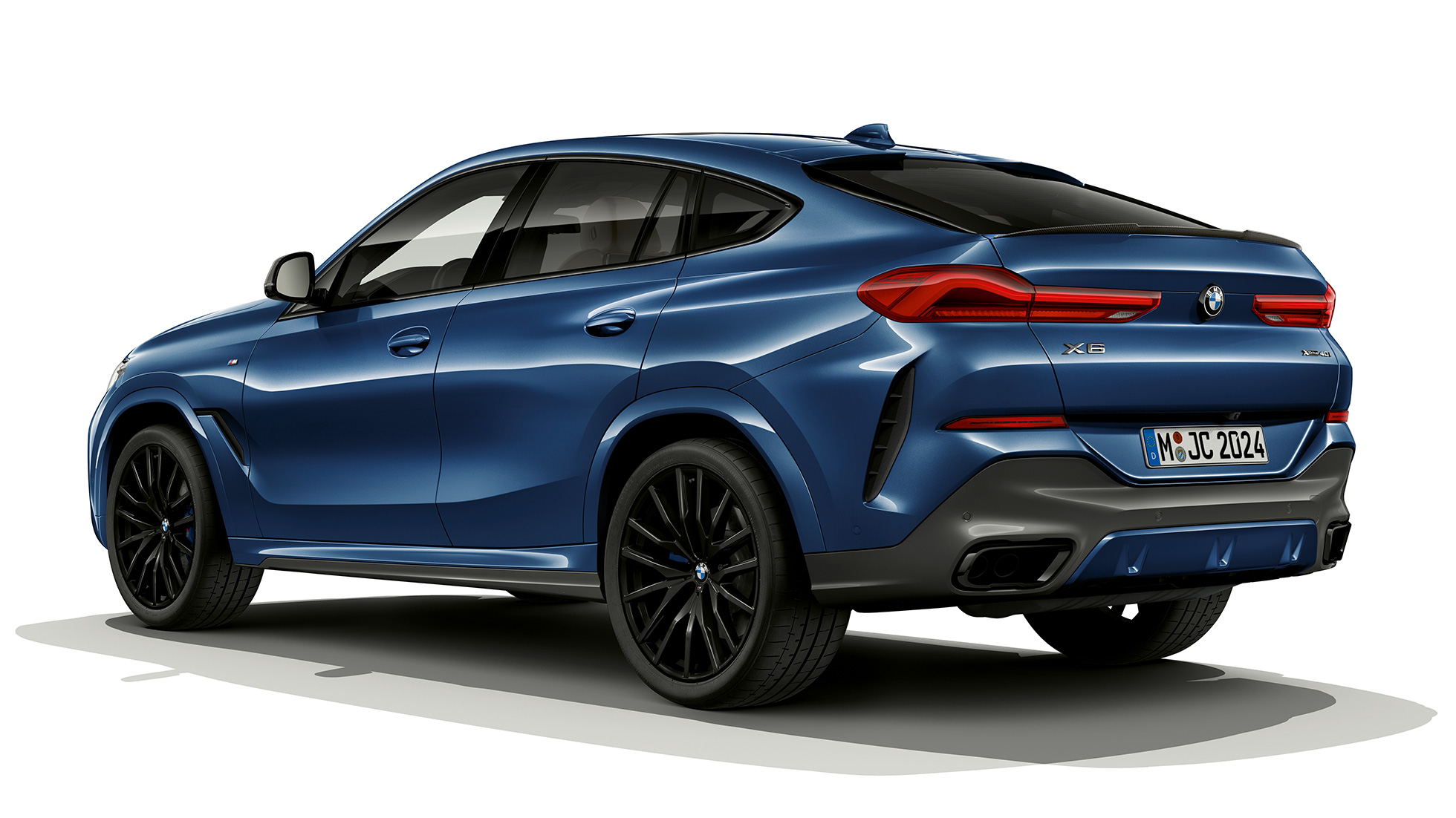 BMW X6, jossa M Sport -paketti, ulkopuoli. BMW X6, jossa M Sport -paketti, 3/4-näkymä edestä.