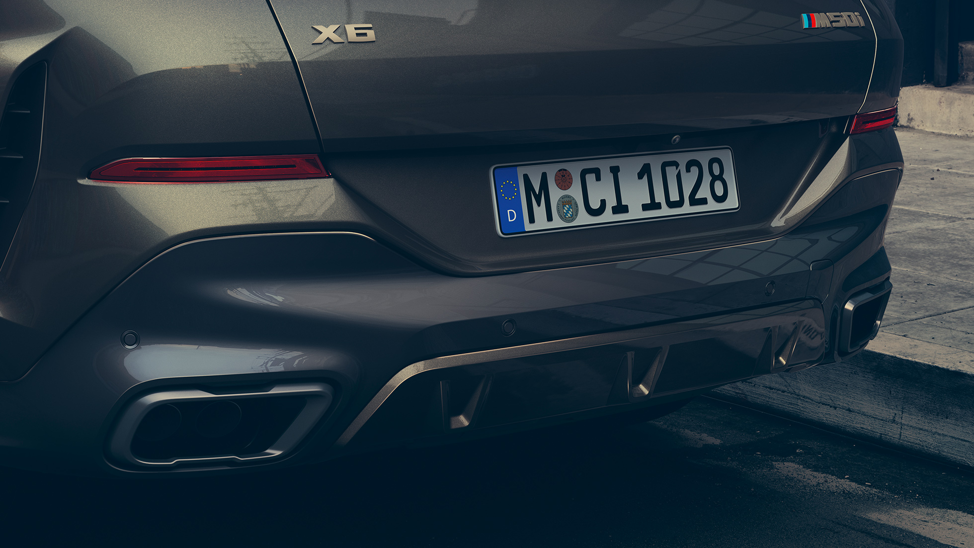 BMW X6:n M Sport -pakoputkisto. Lähikuva BMW X6:n M Sport -pakoputkistosta.