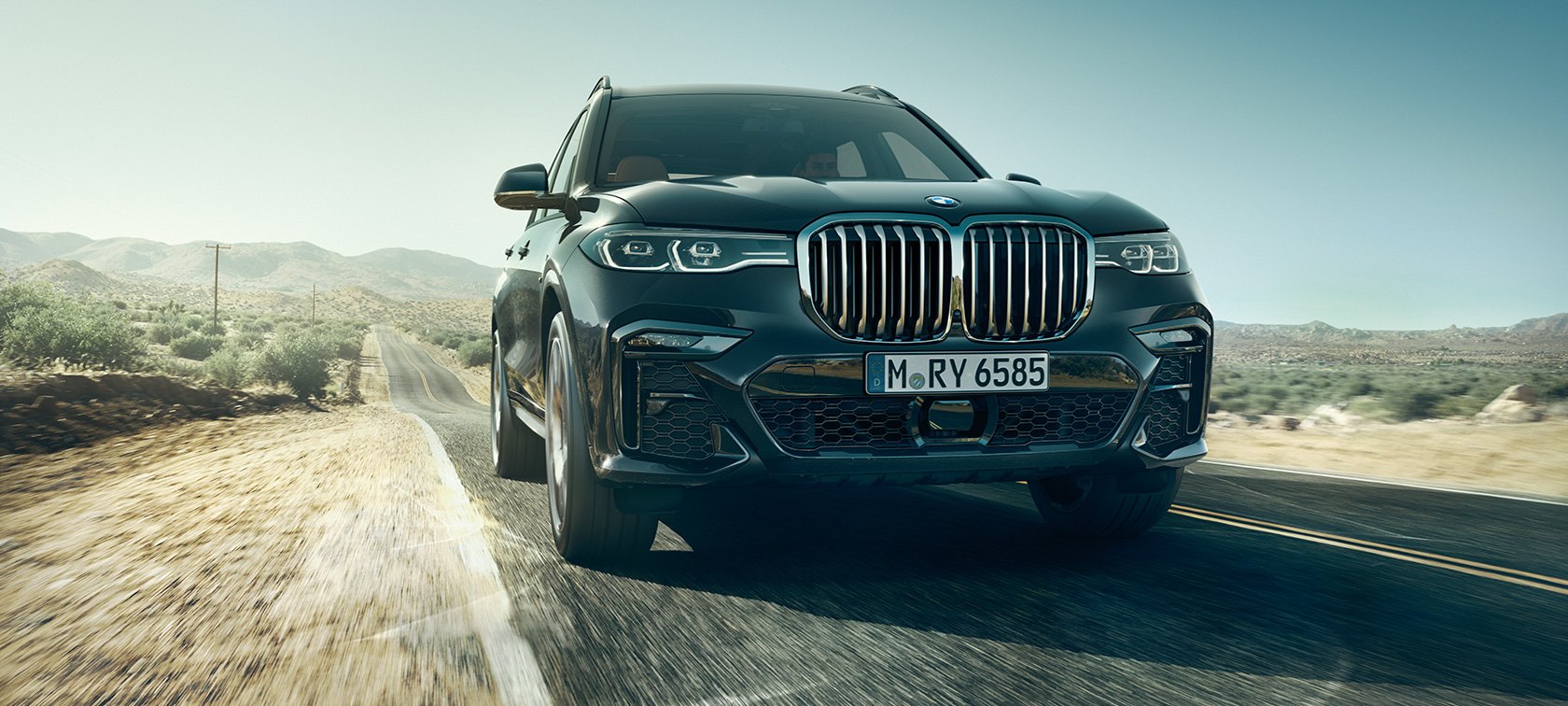 BMW X7 edestäpäin BMW X7 edestäpäin