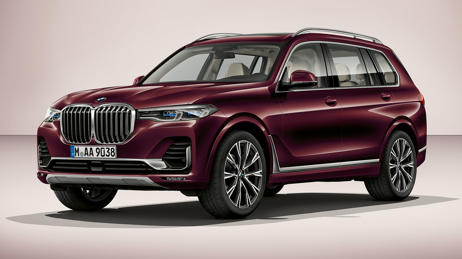 BMW X7 BMW Individual X7 xDrive40i BMW X7:n studiokuva, 3/4-näkymä edestä, BMW Individual X7 xDrive40i