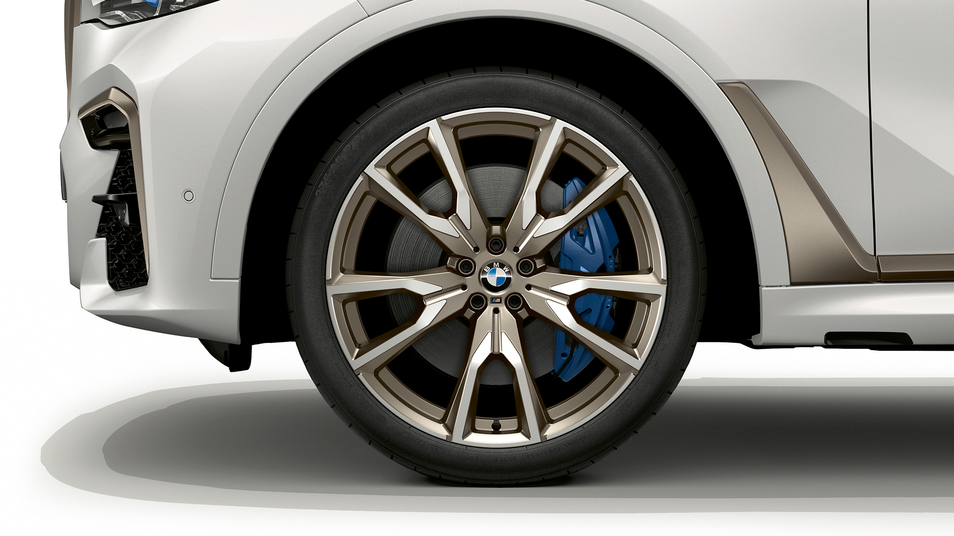 BMW X7:n mallin BMW X7 M50d kevytmetallivanne Lähikuva BMW X7:n mallin BMW X7 M50d kevytmetallivanteesta