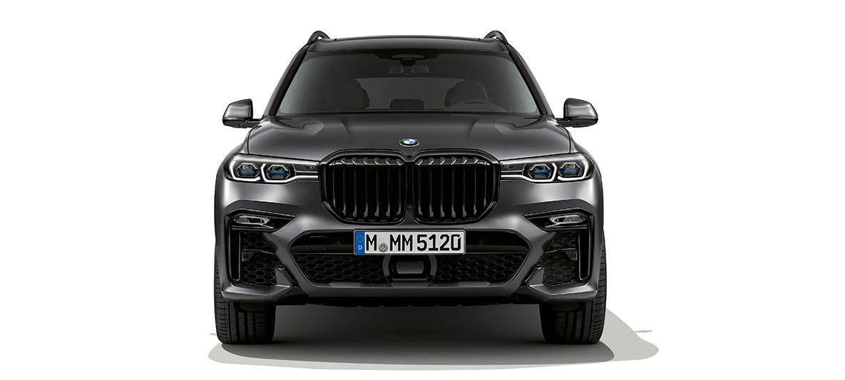 BMW Dark Shadow Edition, näkymä edestä BMW X7 G07 Dark Shadow Edition, näkymä edestä