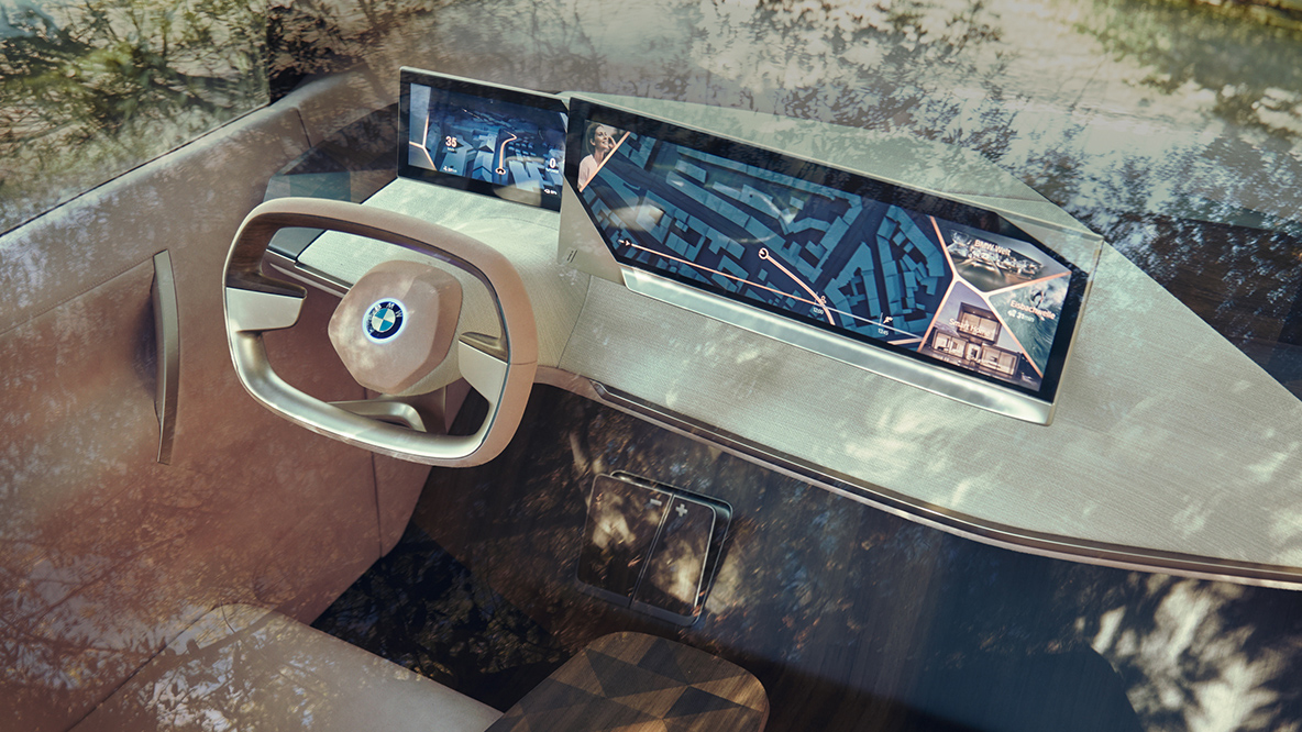 BMW Vision iNEXT -auton kuljettajan paikka BMW Vision iNEXT -auton kuljettajan paikka: ohjauspyörä ja kojelauta