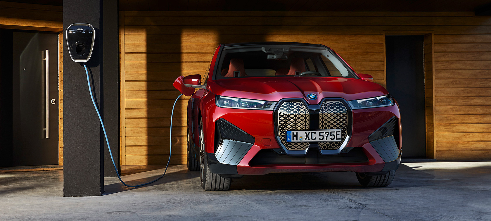 Lataaminen kotona BMW:n sähköinen liikkuvuus lataaminen kotona