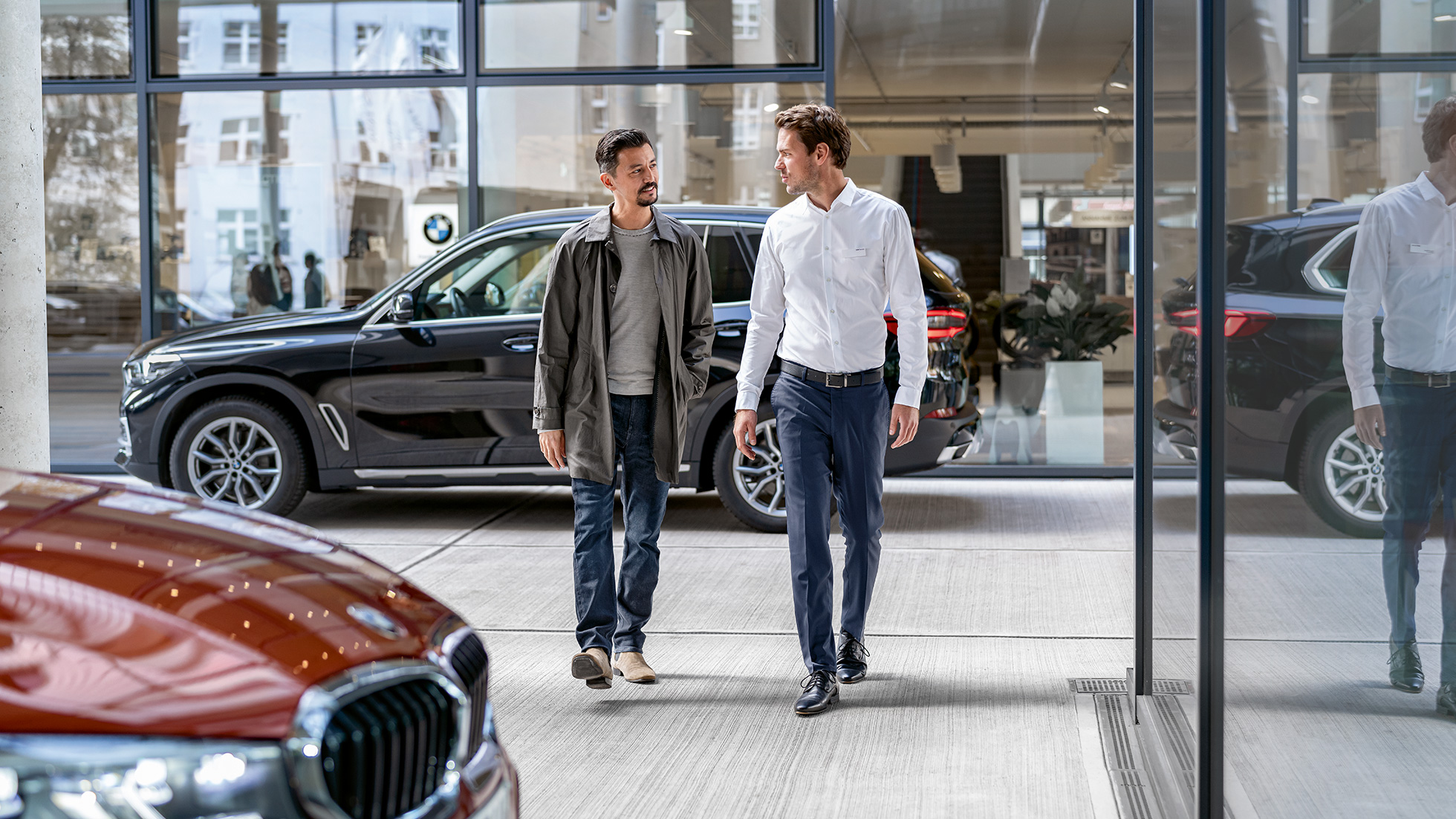 BMW Service BMW Service tarjous BMW Service mies BMW-toimipisteessä