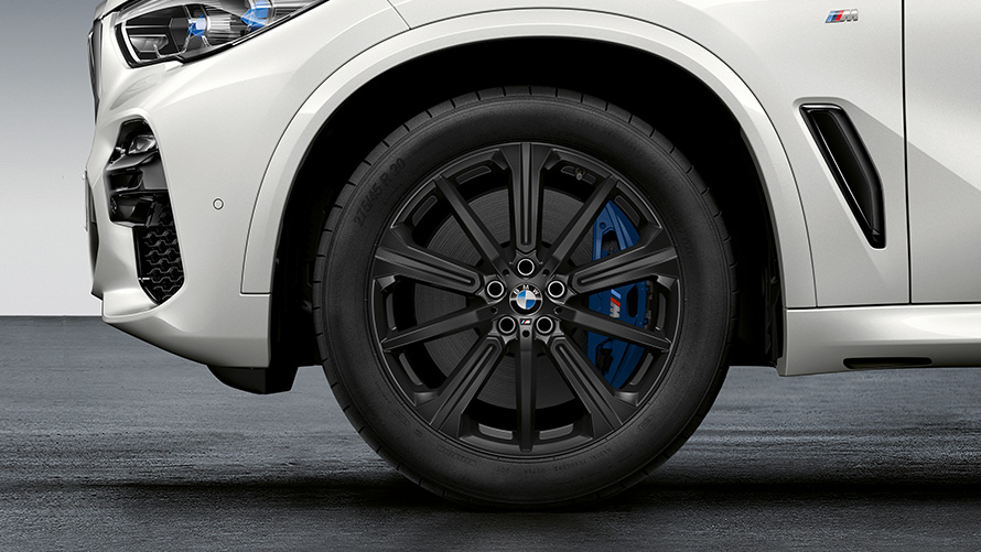 20’’ M Star-spoke 748 M 20'' M kevytmetallivanne Star-spoke 748 M Jet Black matta, talvirengaspaketti
