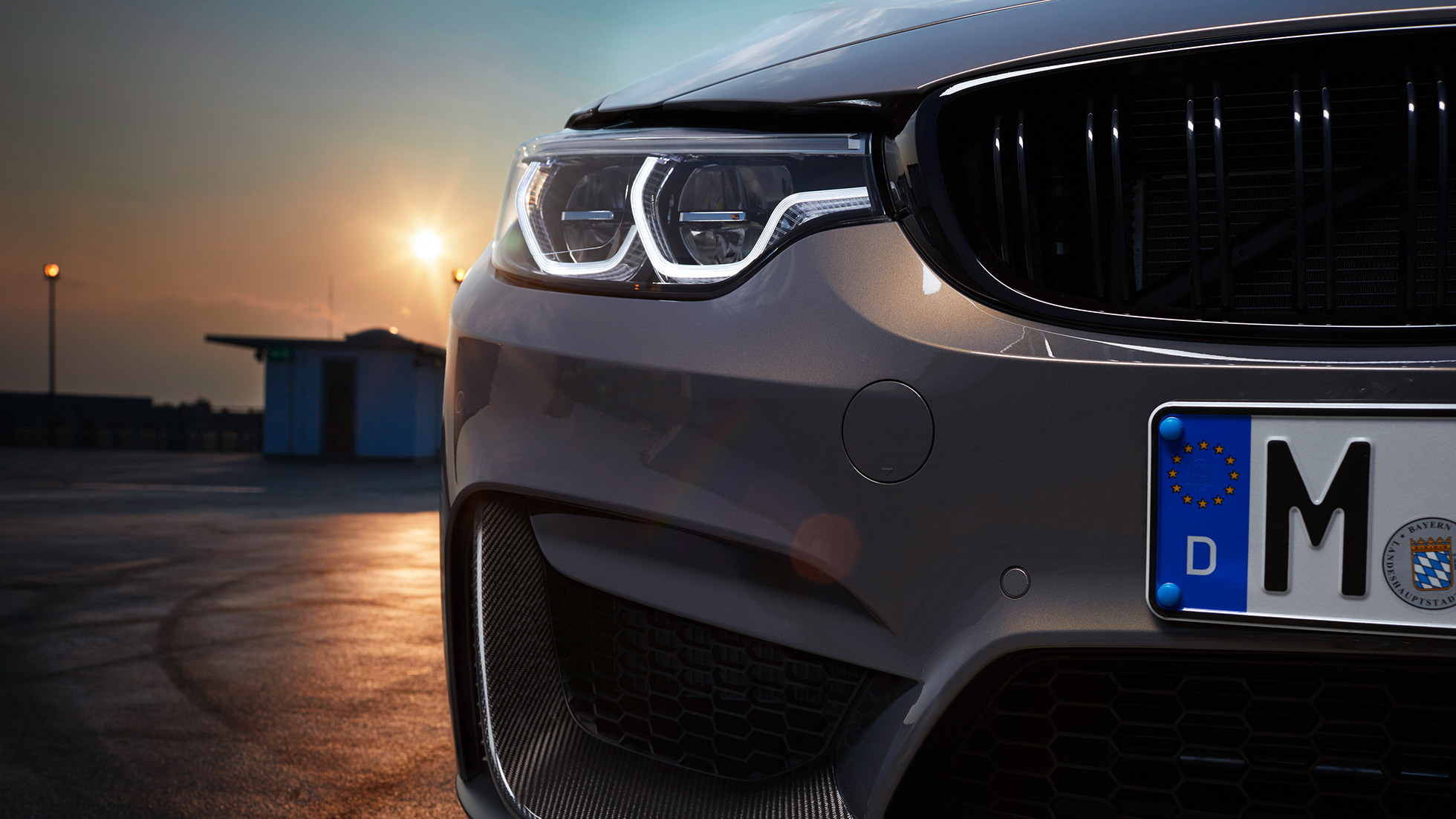 BMW M Performance jäähdyttimen säleikkö, korkeakiiltoinen musta BMW M Performance -muotoilu, jäähdyttimen säleikkö, korkeakiiltoinen musta