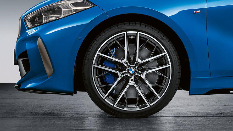 BMW M Performance Double-spoke 555 M Bicolor, BMW-kesärengaspaketit BMW M Performance Double-spoke 555 M Bicolor, BMW-kesärengaspaketit