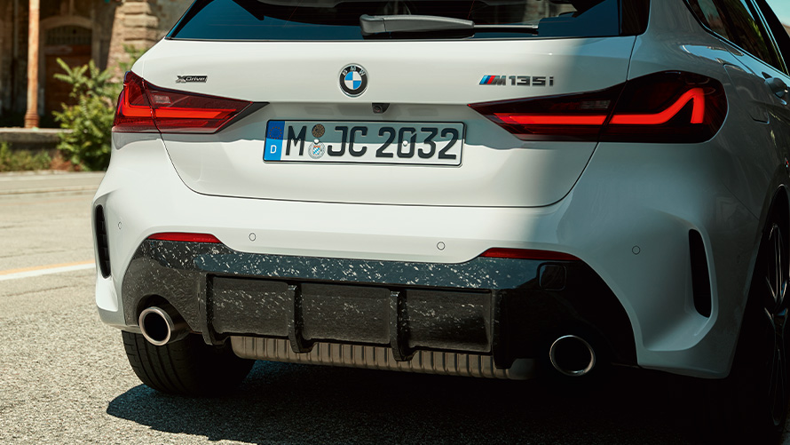 BMW M Performance -takadiffuusori Carbon BMW M Performance -takadiffuusori Carbon, BMW-kesätarjoukset