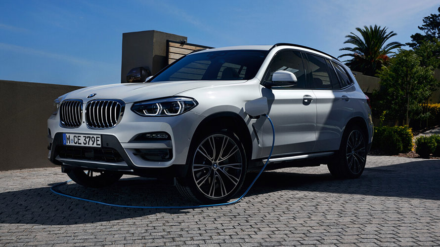 BMW X3 xDRIVE30e CHARGED EDITION BMW X1 xDRIVE30e CHARGED EDITION