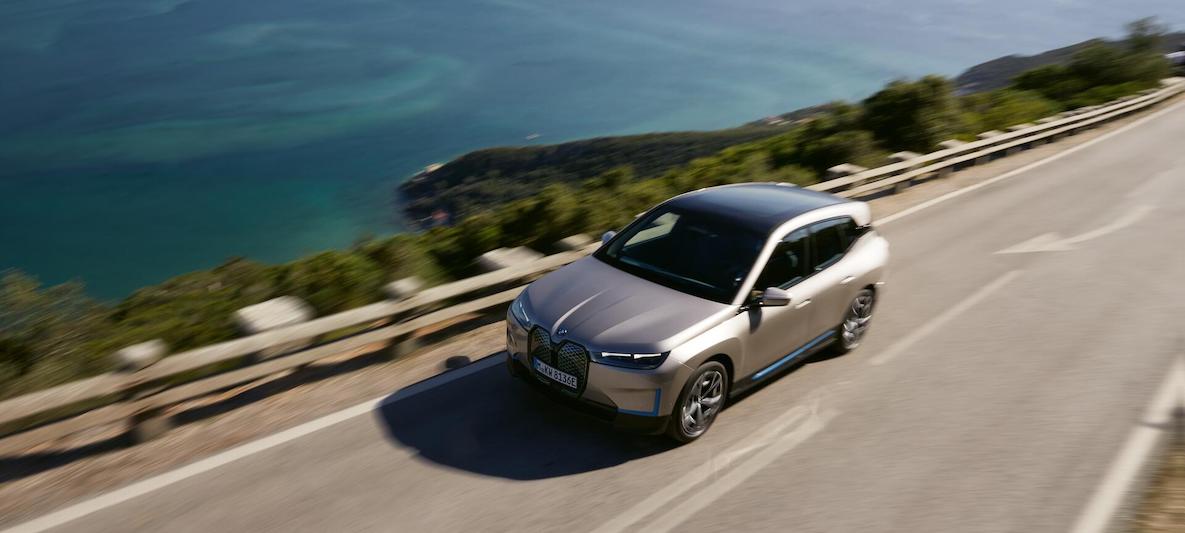 THE iX THE iX