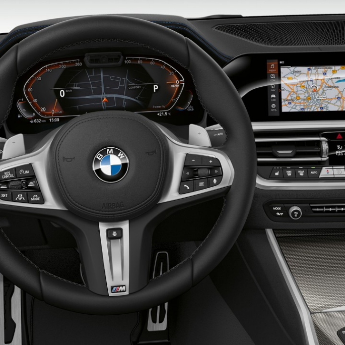 BMW 3-sarjan Sedan, Business Sport -mallin BMW 3-sarjan Sedan, Business Sport -mallin ohjaamo. Lähikuva BMW 3-sarjan Sedanin Business Sport -mallin sisätilasta kuljettajan puolelta.