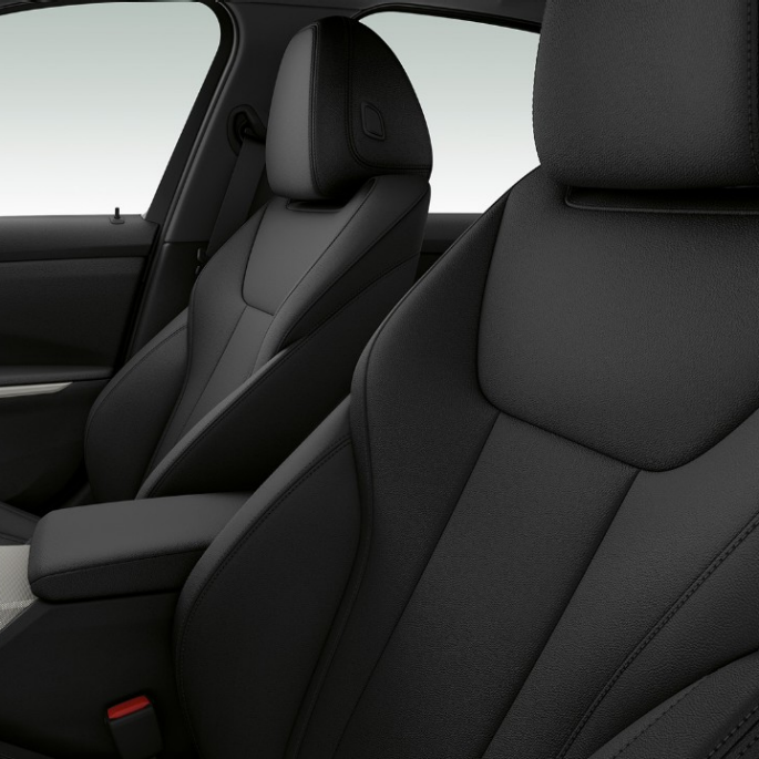 BMW 3-sarjan Sedan, Business-varustellun auton etuistuimet. Sivulähikuva Business-varustellun BMW 3-sarjan Sedanin etuistuimista.