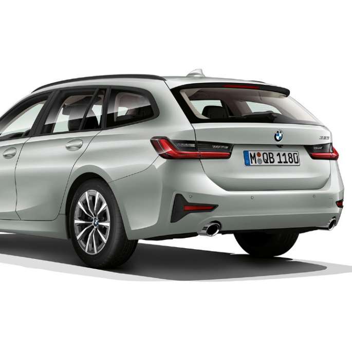 BMW 3-sarjan Touring, Business-varustelu, 3/4-näkymä takaa