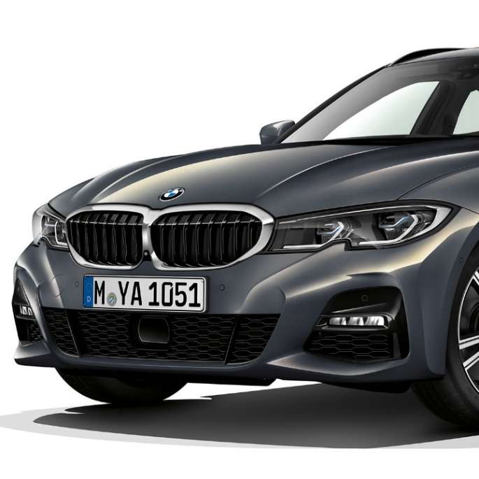 BMW 3-sarjan Touring, Business M Sport, 3/4-näkymä edestä