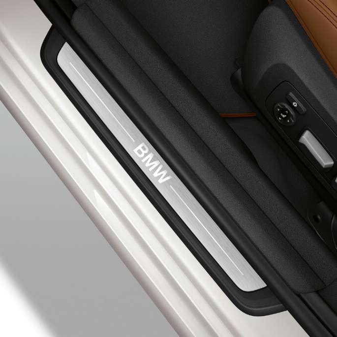 BMW 3-sarjan Touring, Business Luxury, kynnyslista