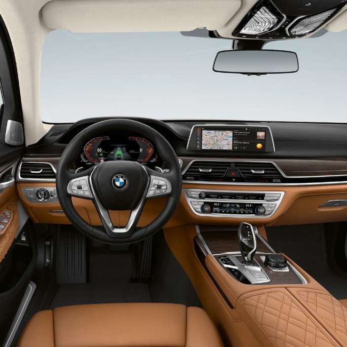 BMW 7-sarjan Sedan ja Pure Excellence -ulkovarustepaketti, sisätila BMW 7-sarjan Sedan ja Pure Excellence -ulkovarustepaketti, sisätila
