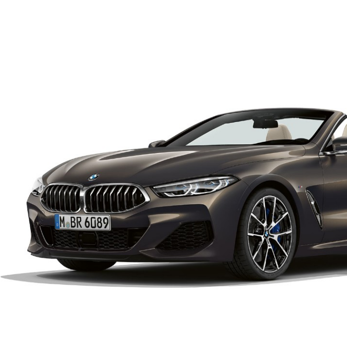 BMW M850i xDrive, Dravit Grey -metalliväri, kolmeneljäsosakuva edestäpäin. BMW M850i xDrive, Dravit Grey -metalliväri, kolmeneljäsosakuva edestäpäin.