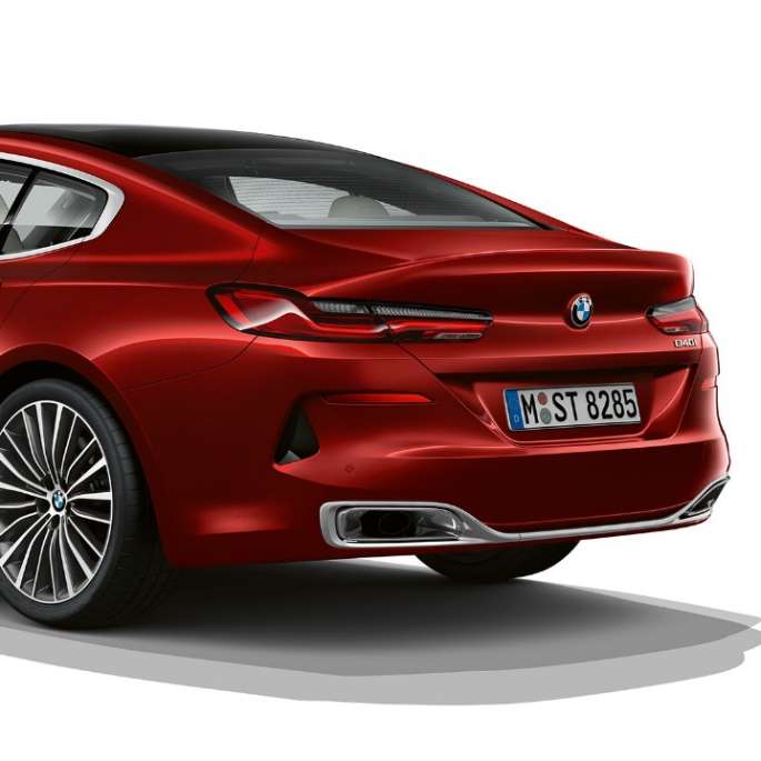 BMW 8-sarjan Gran Coupé, perusmalli 3/4 näkymä takaa