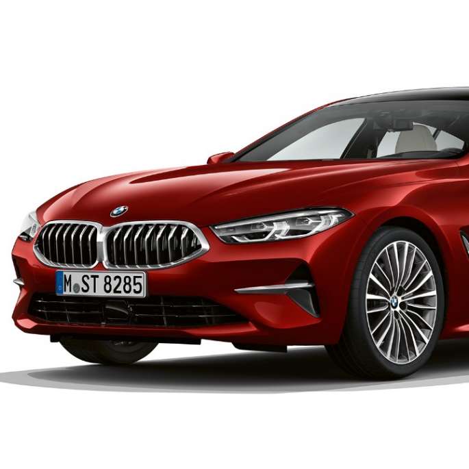 BMW 8-sarjan Gran Coupé, perusmalli 3/4 näkymä edestä