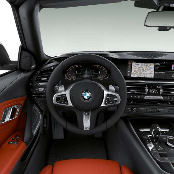 BMW Z4 Roadster Business Sport -malli BMW Z4 Roadster Business Sport -mallin ohjauspyörä ja kuljettajan paikka
